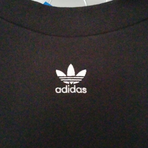 NWT! ADIDAS SWEATSHIRT - Picture 3 of 6